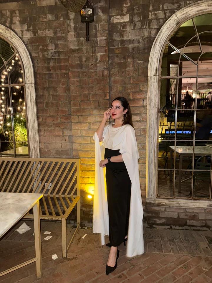 White & Black Dress (1 Piece)